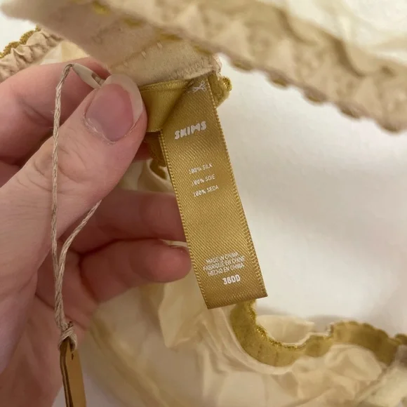 SKIMS NWT Silk Balconette Butter Sheer Bra Lingerie Romantic Coquet - Picture 7 of 7